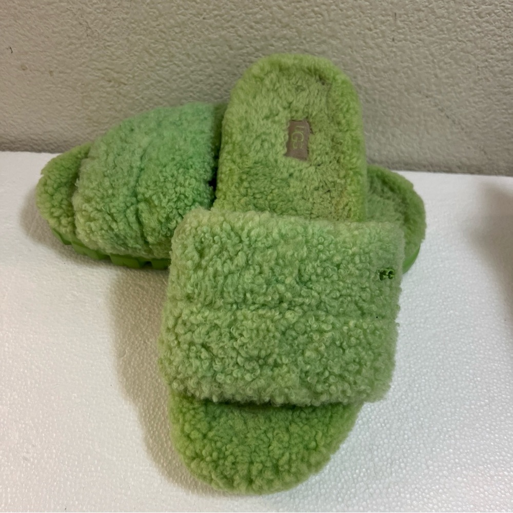 Cozy Green Fuzzy Slippers